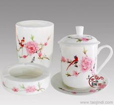 文具套裝選購指南 價格、廠家與批發渠道全解析，兼論禮品瓷應用